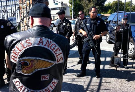 The president of the <strong>San</strong> Francisco chapter of the <strong>Hells Angels</strong> Motorcycle Club was shot and killed Tuesday night on a Mission District street, police said Wednesday. . Hells angels shooting san bernardino